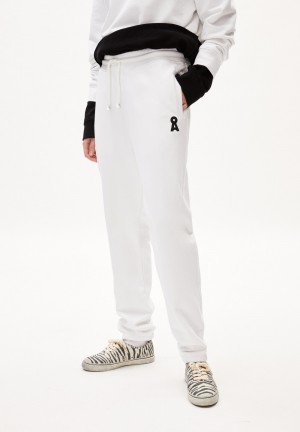 ARMEDANGELS AAIKE ICONIC CAPSULE Heavyweight Sweat Pants Regular Fit made of Organic Cotton Mix Blancas | KIARVG-698