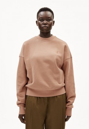 ARMEDANGELS ALIZAA Sweatshirt Oversized Fit made of Organic Cotton Cinnamon Dust | RMJAUL-304