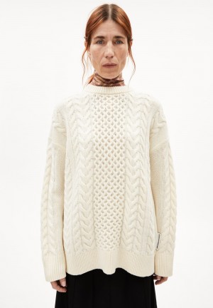 ARMEDANGELS BERFINAA CABLE Sweater Loose Fit made of Organic Wool Mix Oatmilk | OIYFHR-796