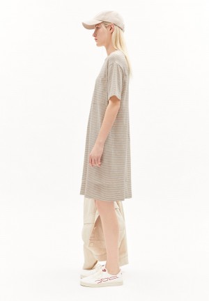 ARMEDANGELS CHAARA LOVELY STRIPES Jersey Dress Relaxed Fit made of Organic Cotton Sand Stone-oatmilk | FJGIQV-386
