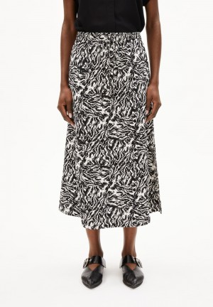 ARMEDANGELS DARTIAA STONEY Woven Skirt Relaxed Fit made of LENZING™ ECOVERO™ Viscose Oatmilk | UROEVW-569