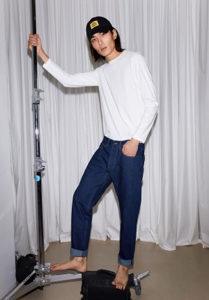 ARMEDANGELS DYLAANO SELVEDGE Straight Leg Mid Waist made of Organic Cotton Mix Rinse | EHMKJP-346