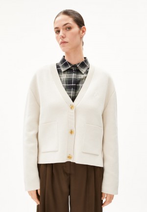 ARMEDANGELS FIONAA MILANO Cardigan Oversized Fit made of Organic Cotton Oatmilk | YIAXLE-386