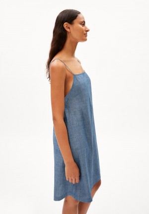 ARMEDANGELS KARISSAA CHAMBRAY Woven Dress Regular Fit made of Organic Cotton Butterfly | MTDQFN-984