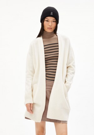 ARMEDANGELS KASSANDRAA Cardigan Loose Fit made of Organic Wool Mix Oatmilk | FTYZLC-376