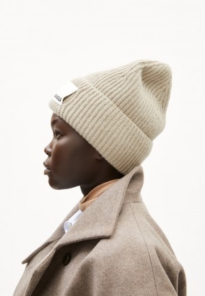 ARMEDANGELS KAYAAS SOFT Beanie made of Merino-Wool Mix Gravel | GCYFTD-401