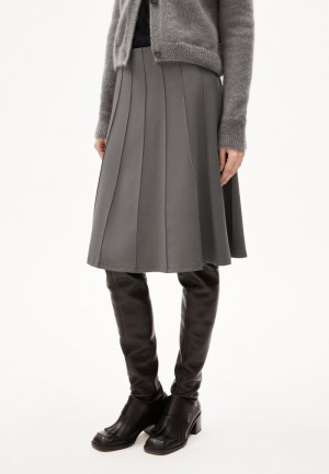 ARMEDANGELS KOKUNAA Jersey Skirt Regular Fit made of LENZING™ ECOVERO™ Viscose Mix Iron Cast | RNTIDG-216