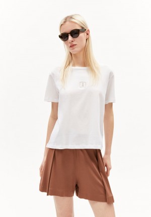 ARMEDANGELS MAARLA Å EMBRO T-Shirt Relaxed Fit made of Organic Cotton Blancas | EMBQVO-907