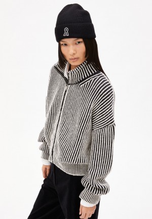 ARMEDANGELS MEDEAA VANISE Cardigan Loose Fit made of Organic Wool Mix Black-oatmilk | RFLSOG-204