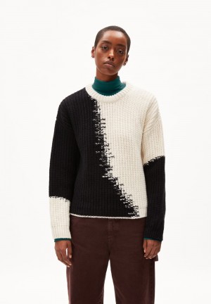 ARMEDANGELS MIYAAR Sweater Loose Fit made of Organic Wool Mix Black-oatmilk | TUSPBA-317