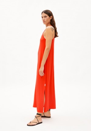 ARMEDANGELS NISAA LITAA Jersey Dress Regular Fit made of LENZING™ ECOVERO™ Mix Rojas | FTISRV-016