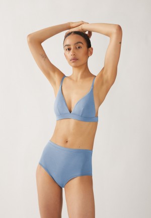 ARMEDANGELS OSAAM Triangle Bralette made of TENCEL™ Modal Mix Azules | ZWBCGI-751