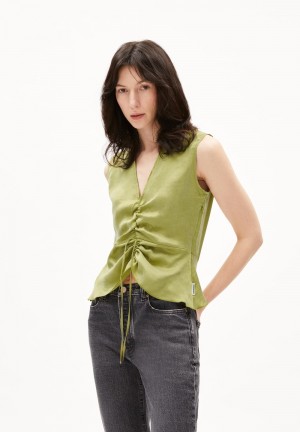 ARMEDANGELS SISLAA Top Regular Fit made of TENCEL™ Lyocell Mix New Moss | AIWOUS-104
