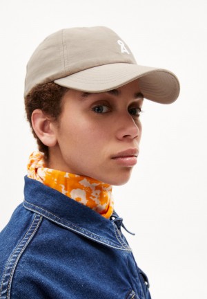 ARMEDANGELS YENAAS BOLD Cap made of Organic Cotton Sand Stone | INFHAX-451